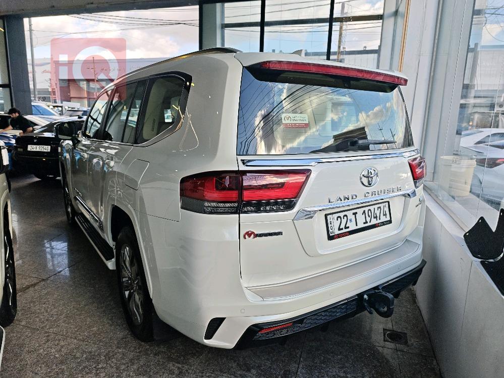 تويوتا لاندكروزر